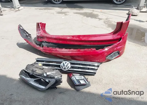 2020 Volkswagen Tiguan 2.0T Se/2.0T Se R-Line Black/2.0T Sel из США, поврежденный, VIN 3VV3B7AX0LM095321